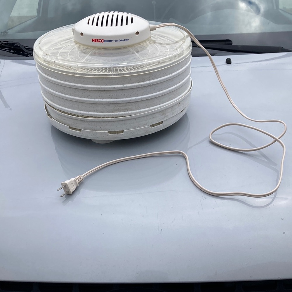 Nesco American Harvest Dehydrator and Jerky Maker